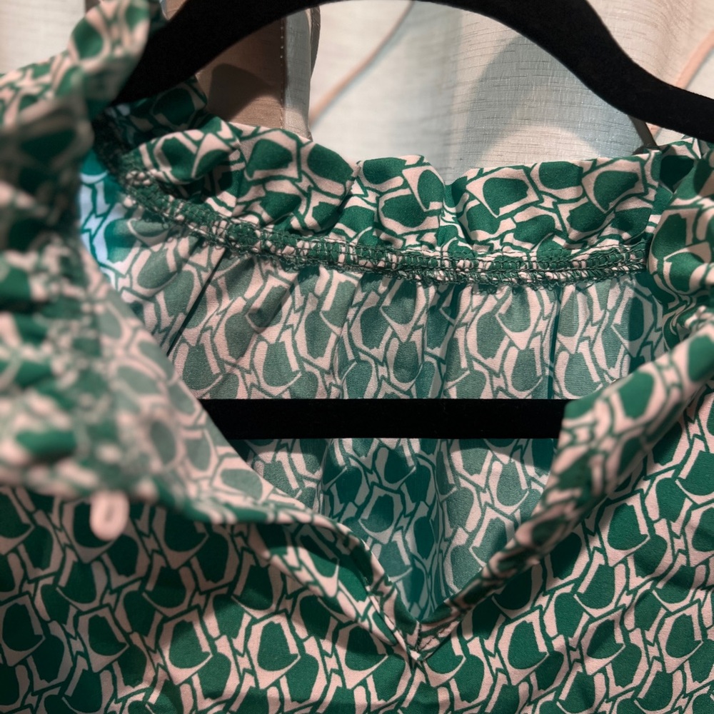 Aluna Levi Green and Pink Patterned Blouse - Picture 4 of 16
